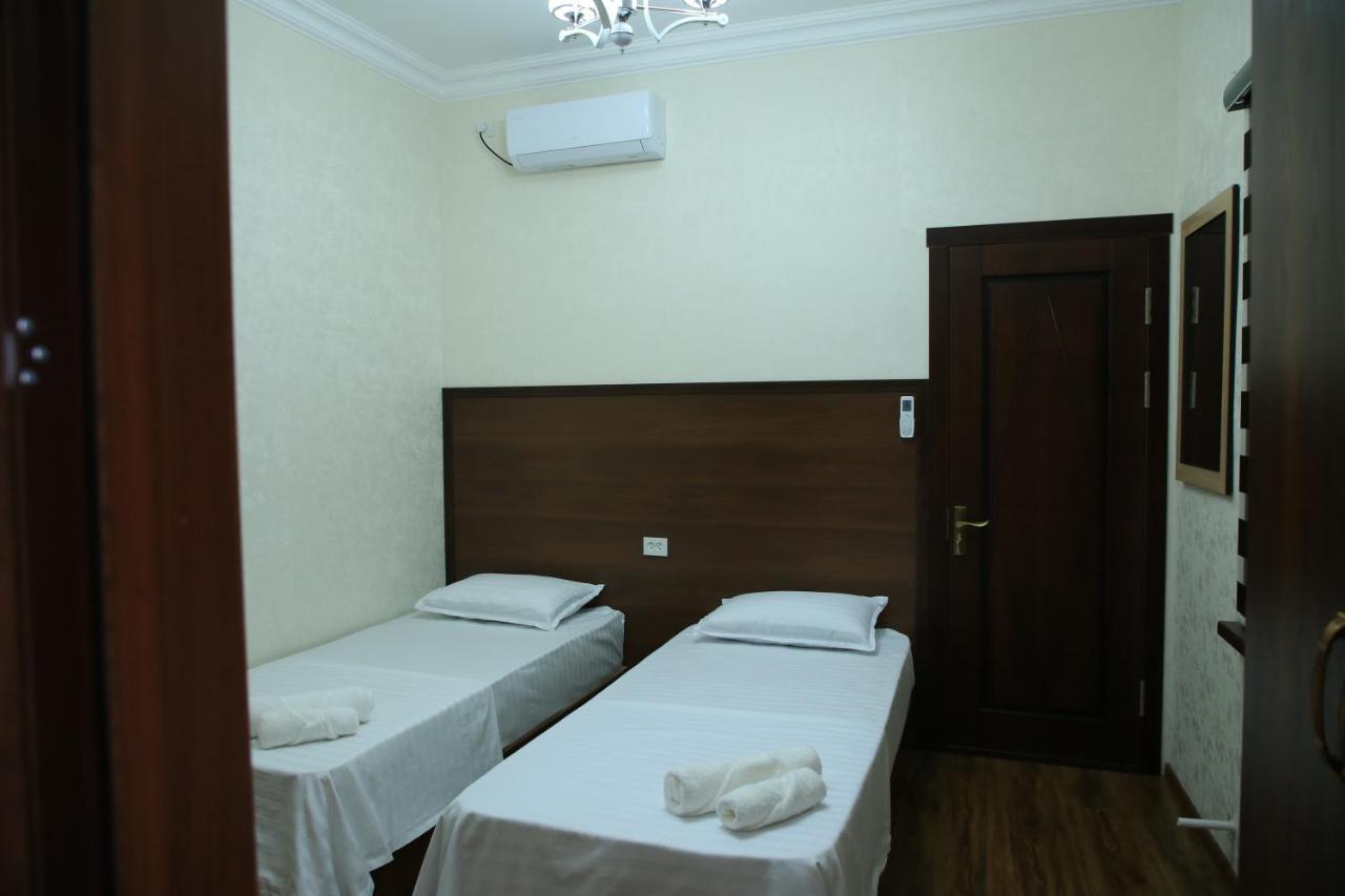 Hotel Mehribon Samarkand Bagian luar foto